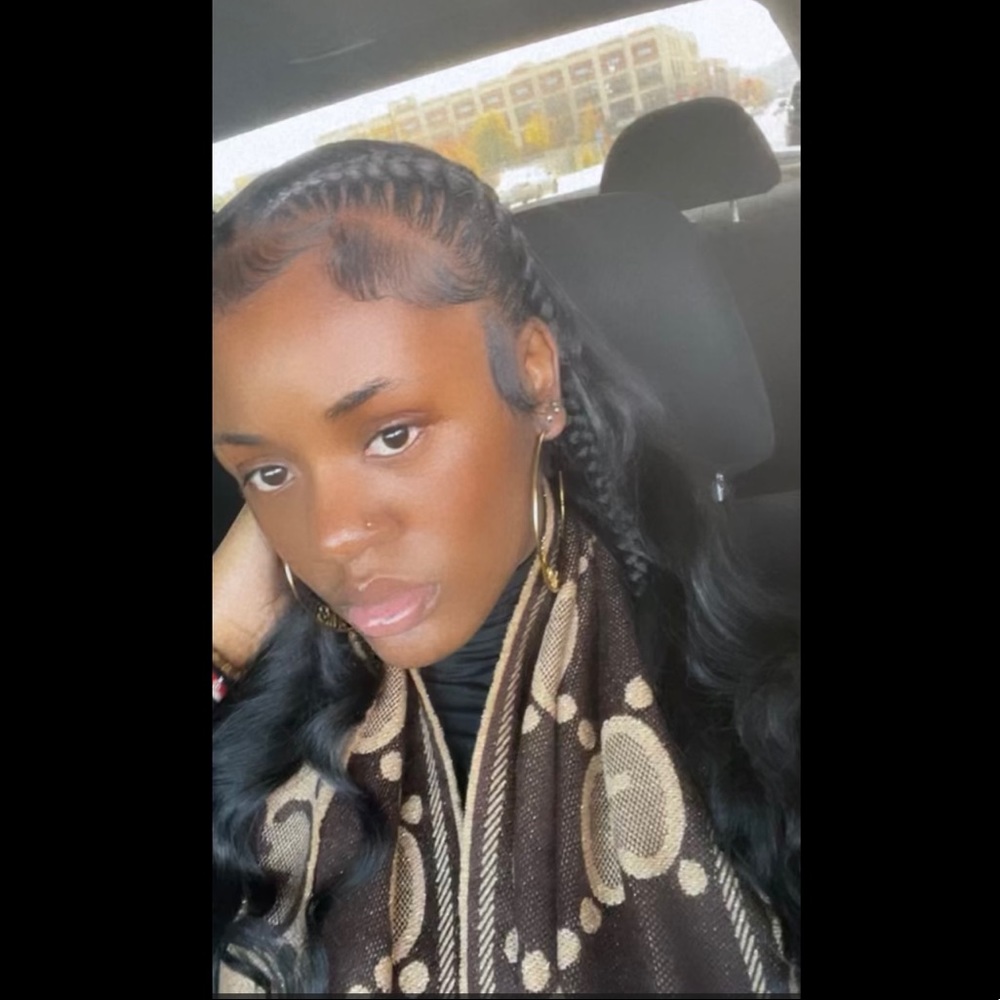 Meet your Posher, Jada